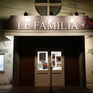Familia theatre