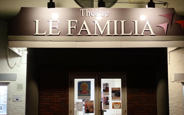 Familia theatre