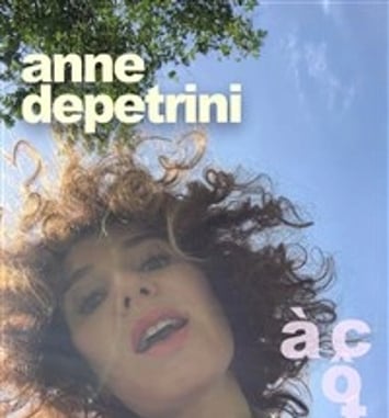 Anne Depetrini dans A côté