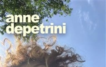 Anne Depetrini dans A côté