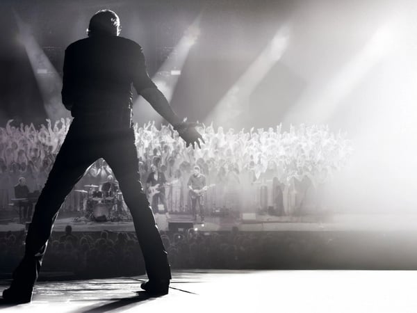 Toujours Vivant, 500 Choristes