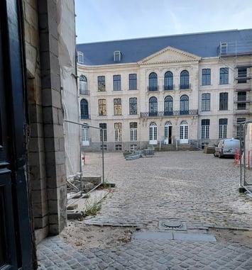 Découverte de l'histoire, de l'architecture et des transformations de l'abbaye