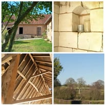 Une fermette à pans d'orme et torchis : une pérennité des matériaux, un patrimoine en sauvegarde.